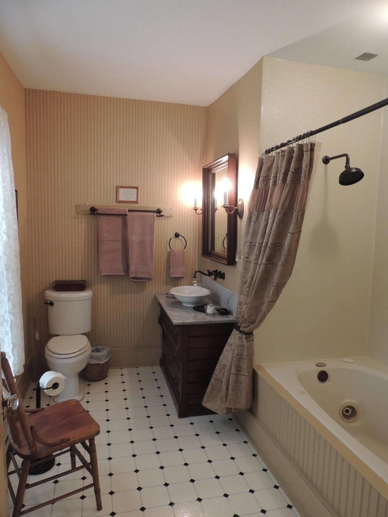 1868 Magnolia House Inn Lexington Buitenkant foto